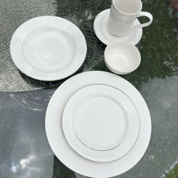 6 Piece Set Serves 6
