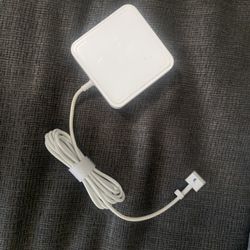 No Brand Name, Cable, White.