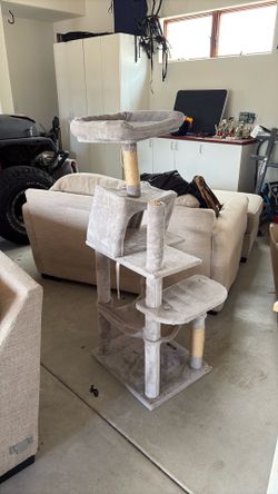 Cat tree