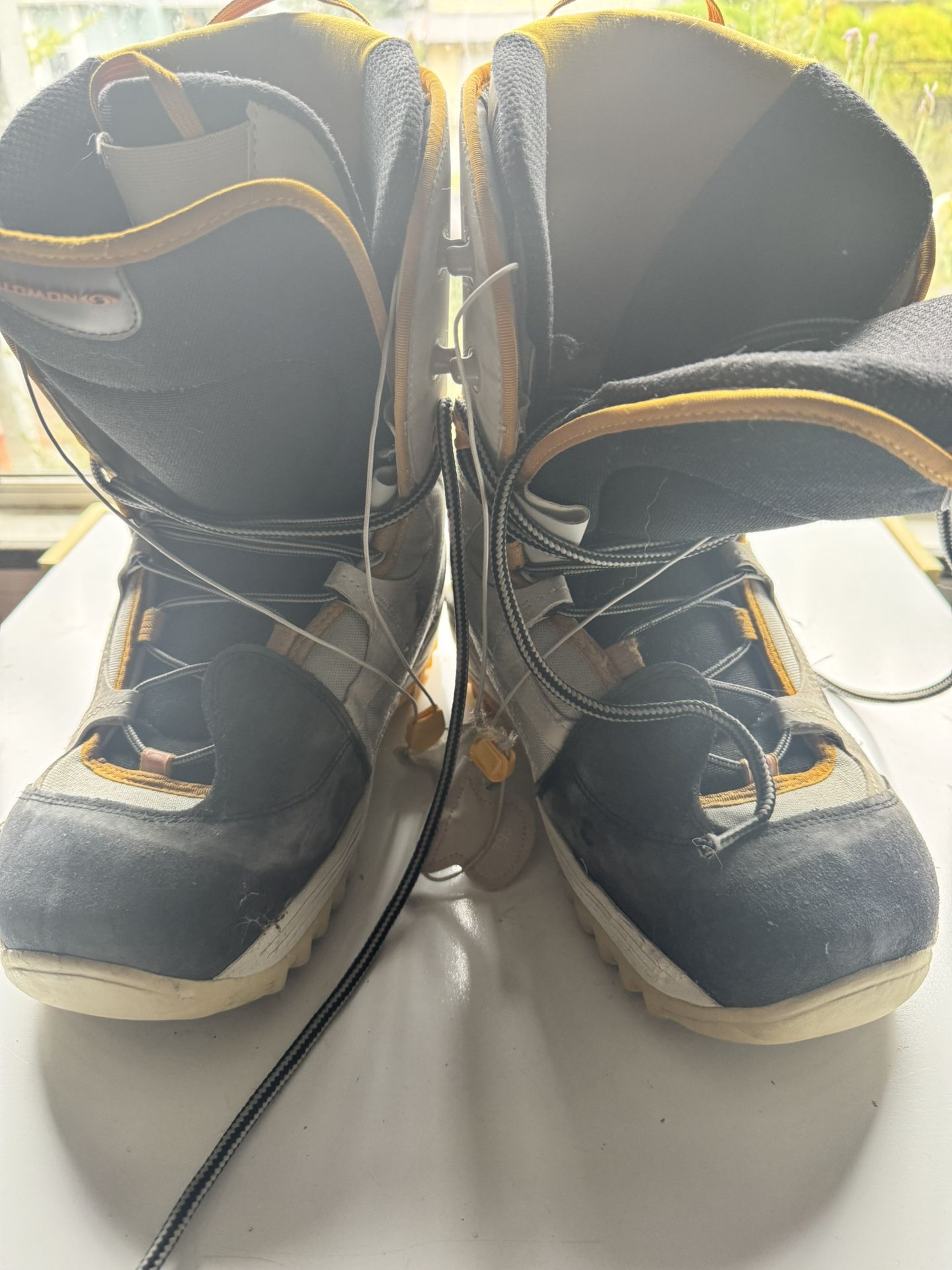 Salomon Synapse Snowboard Boots Size 12 Gray