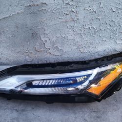 2021-2023 NISSAN ROGUE HEADLIGHT W/HALOGEN LEFT LED OEM