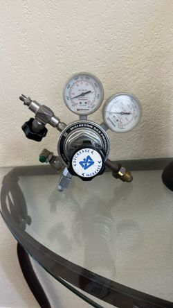 Mathison Gas Regulator Model 3104A