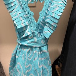 Brand new Beautiful Halter Top size small