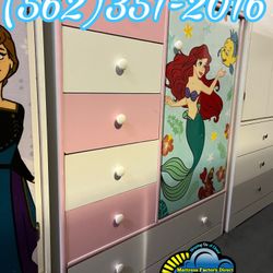 Little Mermaid Closet Wardrobe Dresser Ropero Armoire Nuevo. 