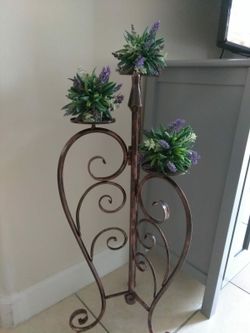 Stand Holder whit Plants ( New in Box )