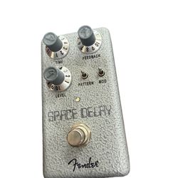 Fender Hammertone Series Space Delay Used