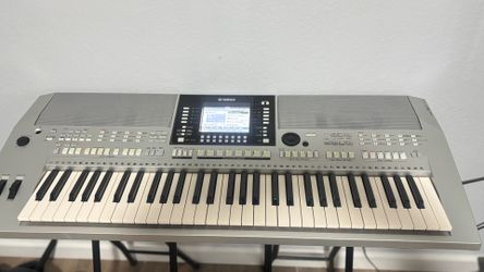 YAMAHA  PSR-S910