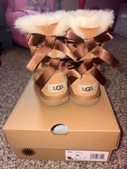 Uggs toddler 8c