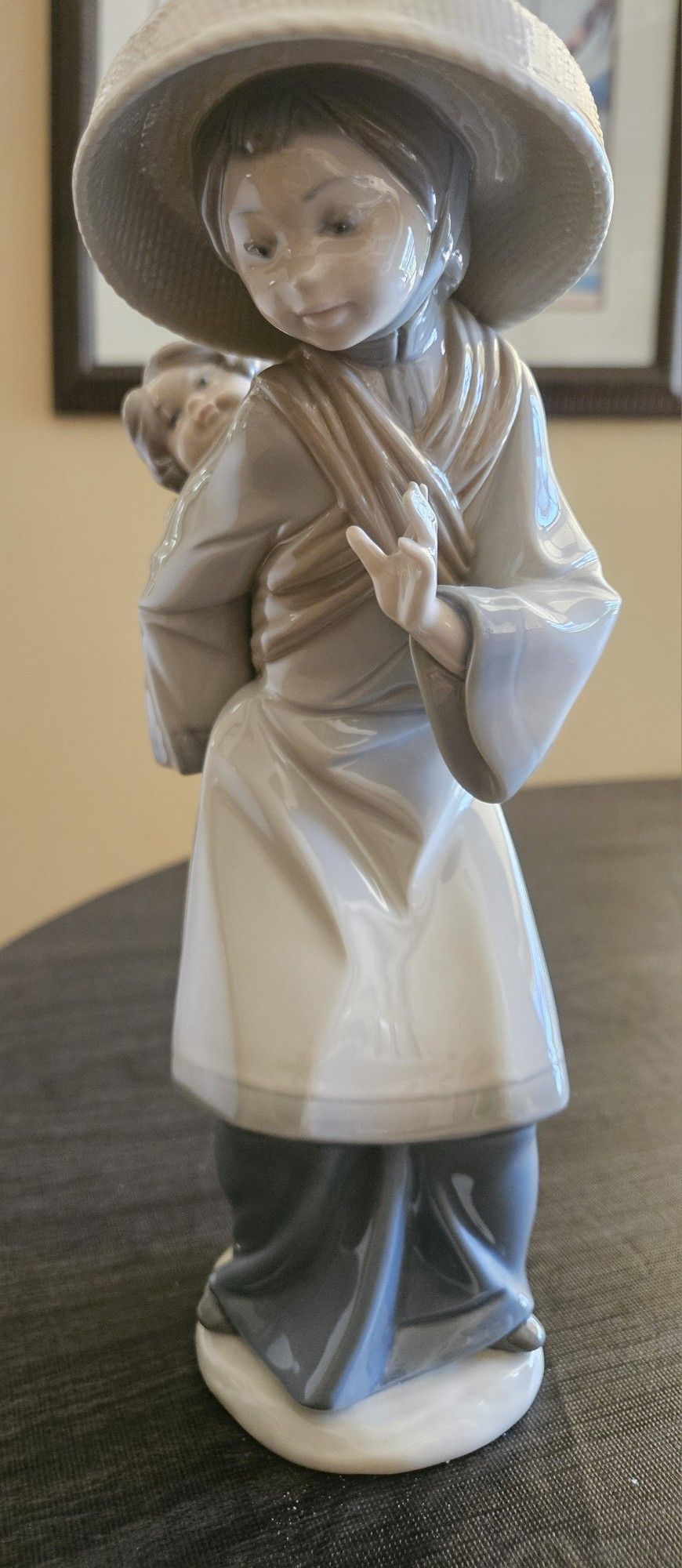 Lladro Porcelain Figurine Asian Mother and Babe My Precious Bundle Vintage