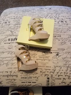 Beige heels
