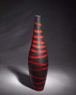 Lightweight Sculptural Floor Vase – Black & Red Striped Modern Decor