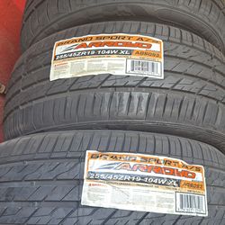 255/45/19 arroyo tires 🛞  $140 each tire