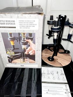 Urban Refinement 3 bottle Revolving Liquor Dispenser