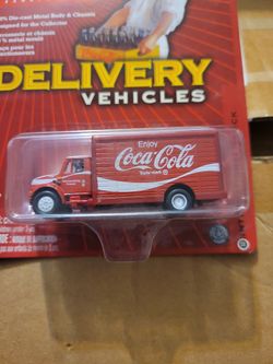 Johnny Lightning Coca Cola International Truck 10 Find In Box 2
