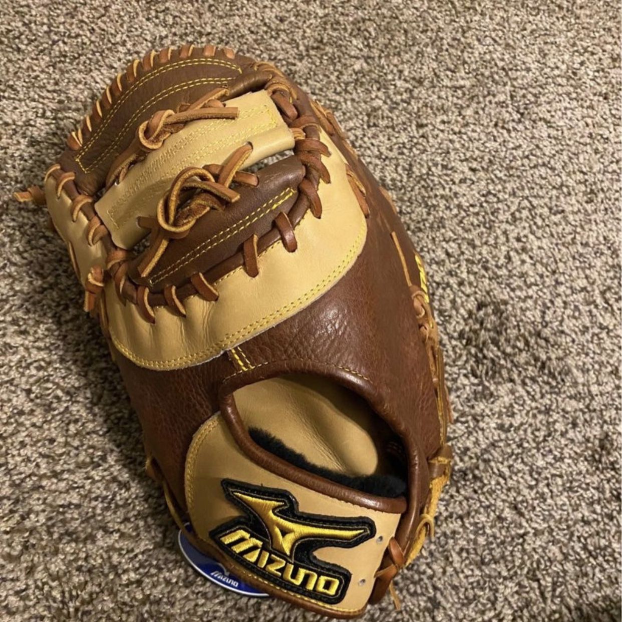 Mizuno Soft Classic First Basemen s Mitt for Sale in Scottsdale