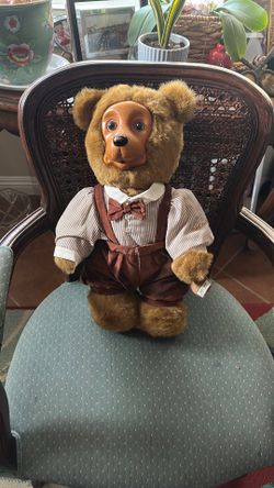 Addison 1993 Robert Raikes Bear