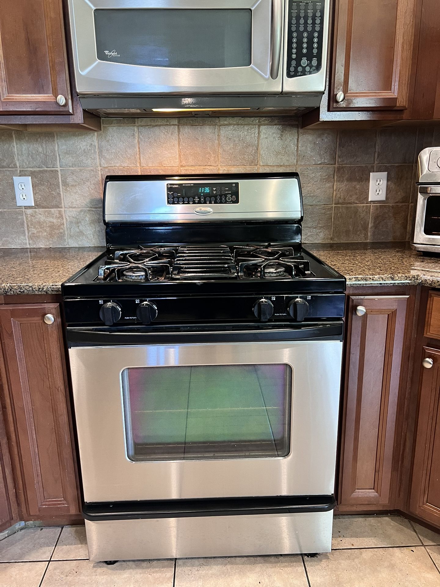 Whirlpool Gas stove 