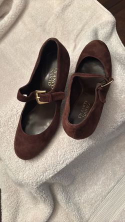 Ladies shoes 7 .5