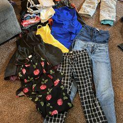 Young Ladies juniors Dresses, Jeans, Shirts, Shirts Size Medium