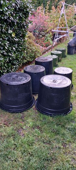 Big Black pots