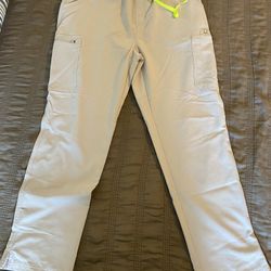 Figs Yola Skinny Scrub Pants in Cement