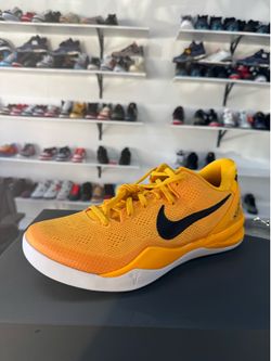 Kobe 8 Championship Gold