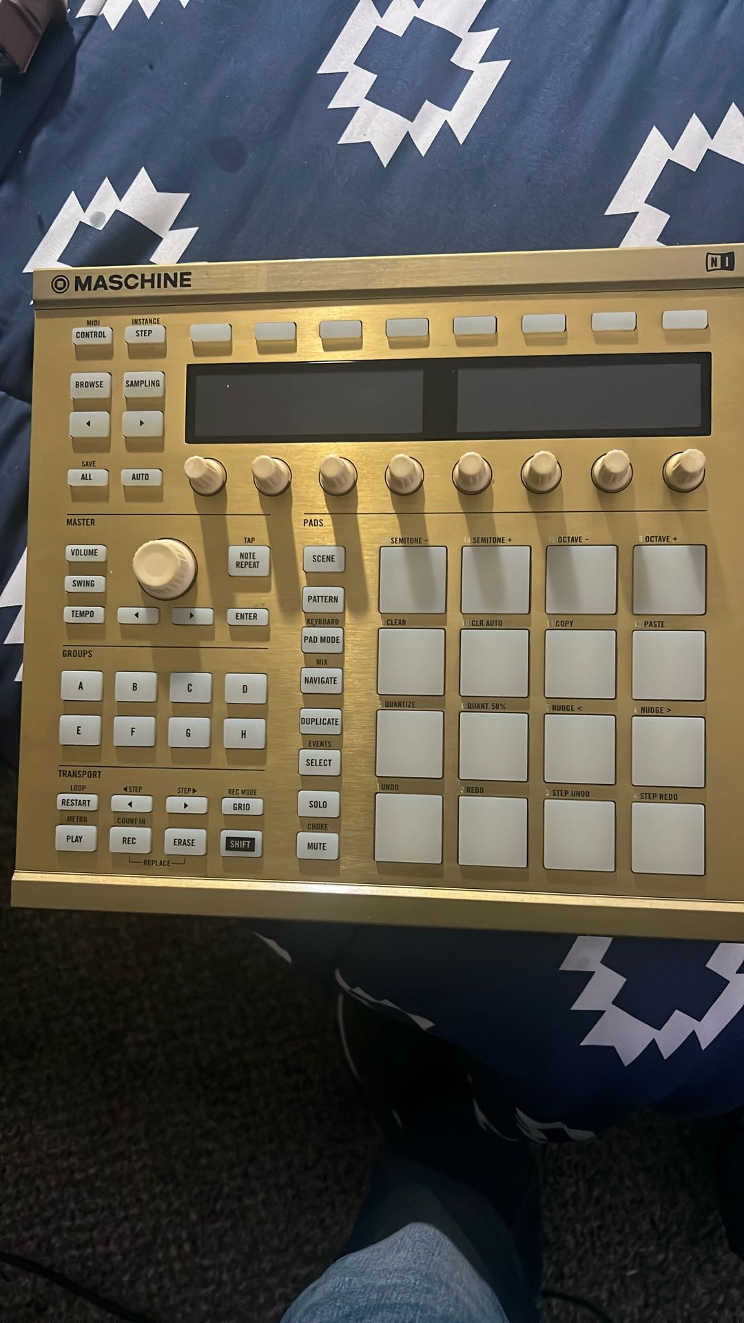 Maschine Mk2 Gold Edition