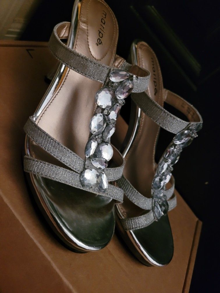 Clear/silver Heels