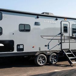2021 Venture Stratus