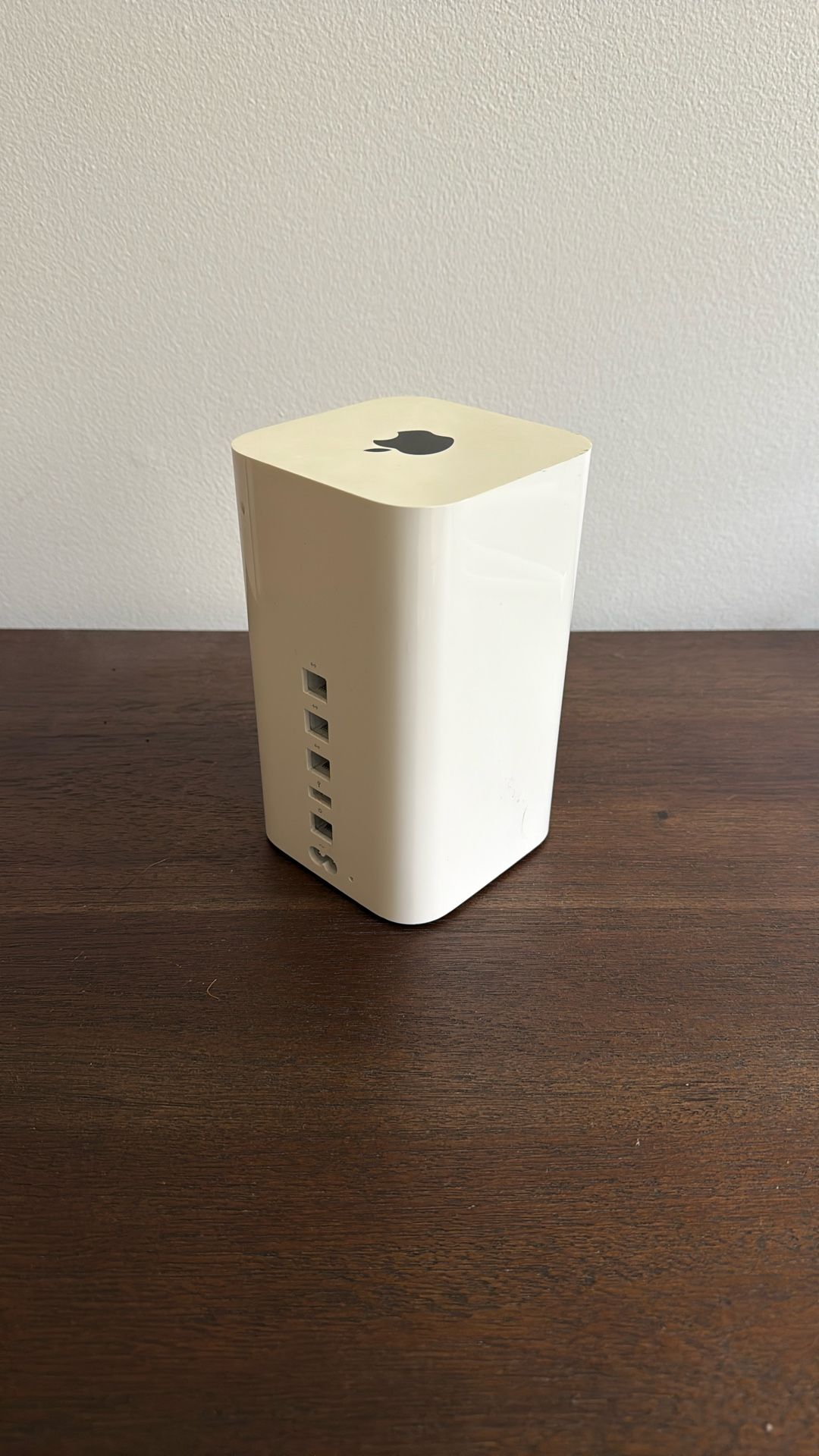 Apple AirPort Extreme WiFi Router