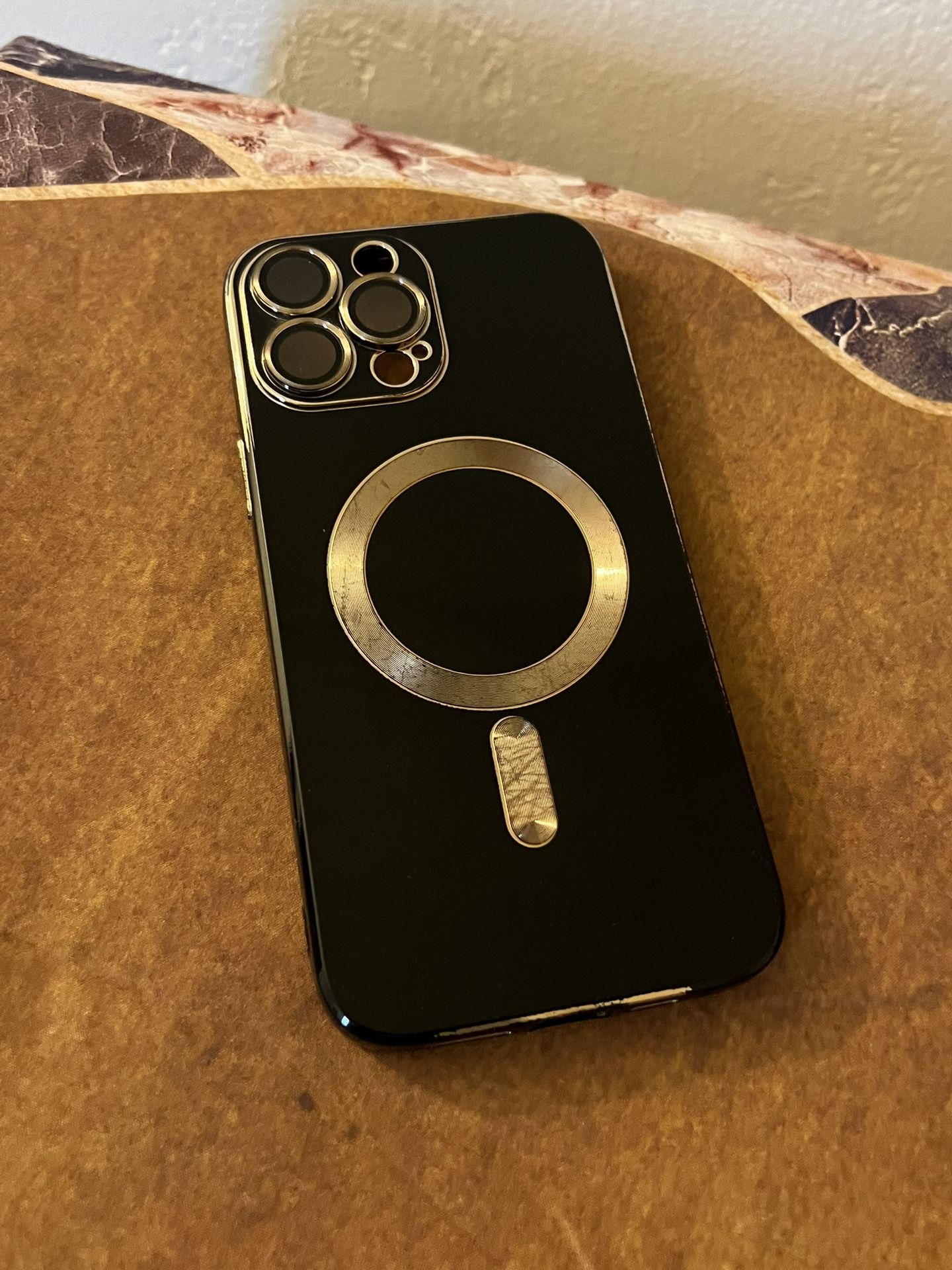 iphone 13 pro max case. used but still good condition $5