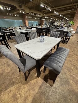 BEAUTIFUL DINING TABLE + CHAIRS – Take Home Today!