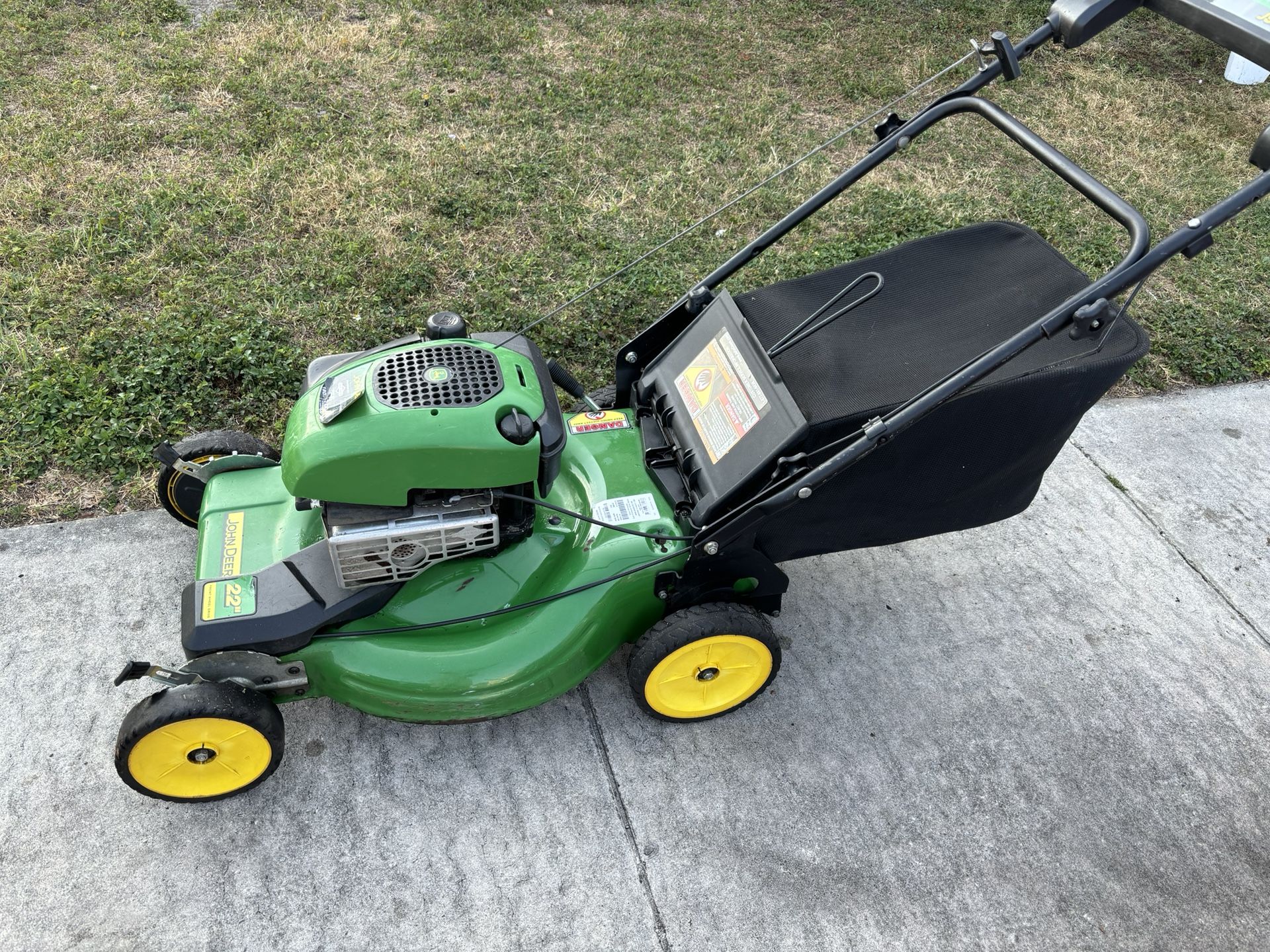 22" John Deere Self Propelled Lawn Mower 7.0 HP