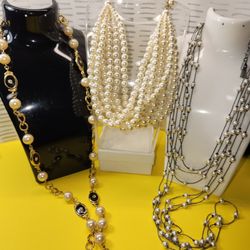 #2118, MEDIEVAL  RENAISSANCE LOT OF 3 FAUX PEARLS AND RHINESTONES NECKLACES
