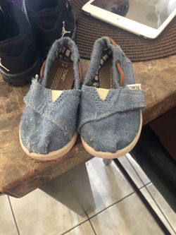 Toddler shoes