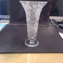 Vintage Waterfoed Crystal Footed Vase 8-1/4" Tall
