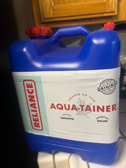 Water jug container holds 7 gallons new