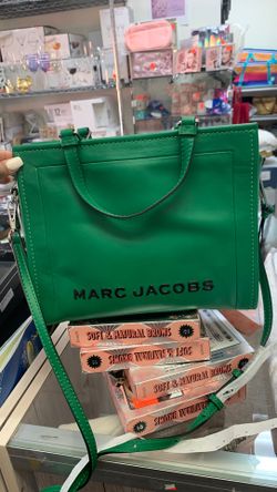 Marc Jacobs leather green bag!!