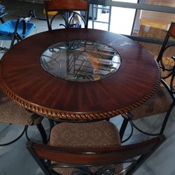 DINING ROOM TABLE.