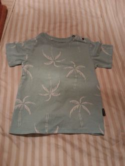 Boys volcom t shirt