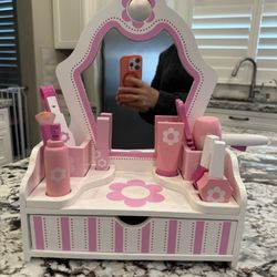 Melissa and Doug Beauty Salon Vanity Play Set