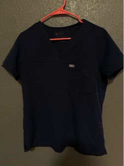 Figs scrub top