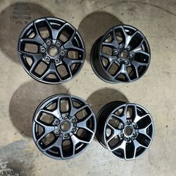 2025 FORD BRONCO BADLANDS 17 FACTORY WHEELS OEM RIMS best offer gets it I need them 