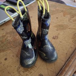 Childs Size 8 Dinosaur Rain Boots