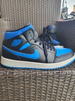 Nike Air Jordan 1 Mid Royal Blue