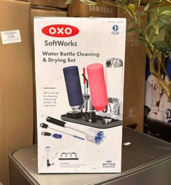 OXO water bottle cleaning and drying set