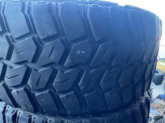 33 x12.50 r 20 LT mt tires