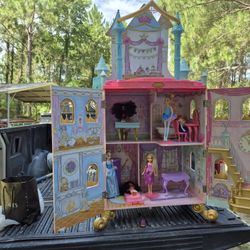 Barbie Dream House 