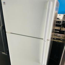 Ge Top Freezer Refrigerator 