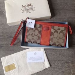 COACH Signature Coral & Tan Wristlet Wallet